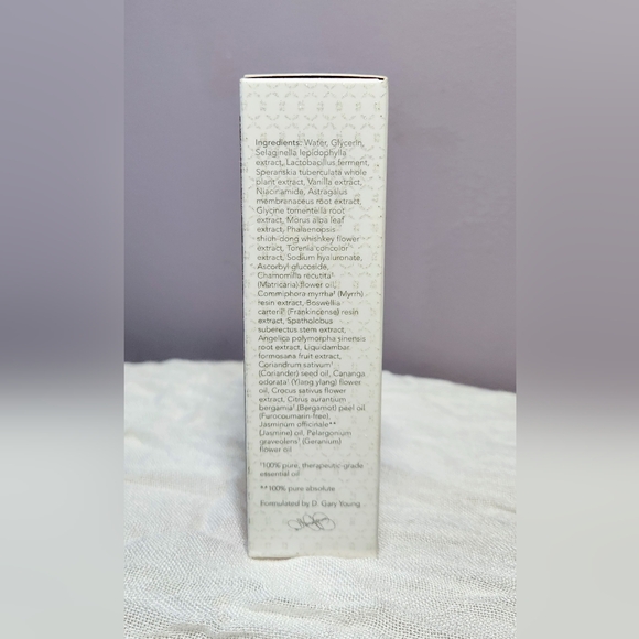 YOUNG LIVING ART RENEWAL SERUM - Picture 3 of 6